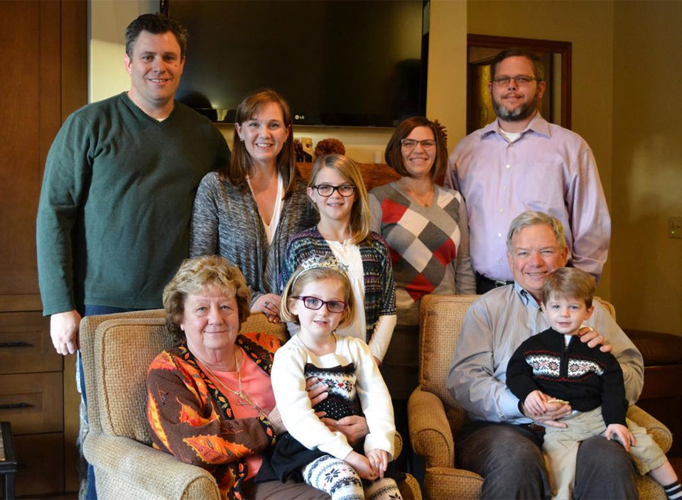 Marilyn and Tom Draeger (seated) with their family