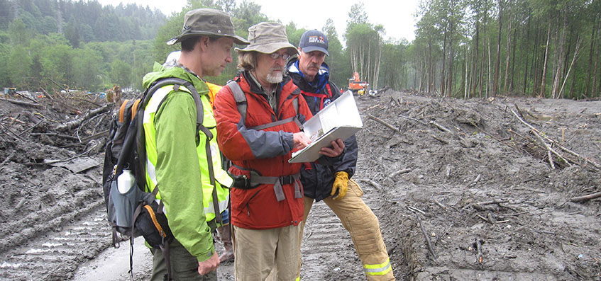 Joe Wartman leads a team of NSF-sponsored researchers